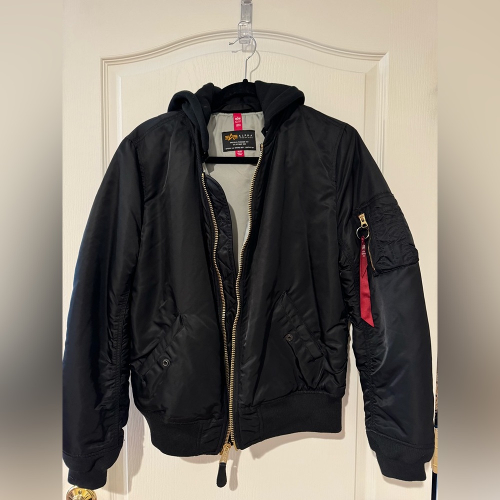Alpha Industries Bomber Jacket; black with removable hood